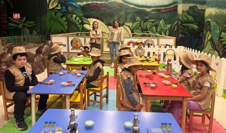 Maltepe'de Çocuklar İçin Aktiviteler - Maltepe çocuk aktiviteleri ve eğlence merkezleri. Maltepe'de çocuklarla gidilecek yerler: parklar, oyun alanları, müzeler ve aktivite merkezleri listesi.